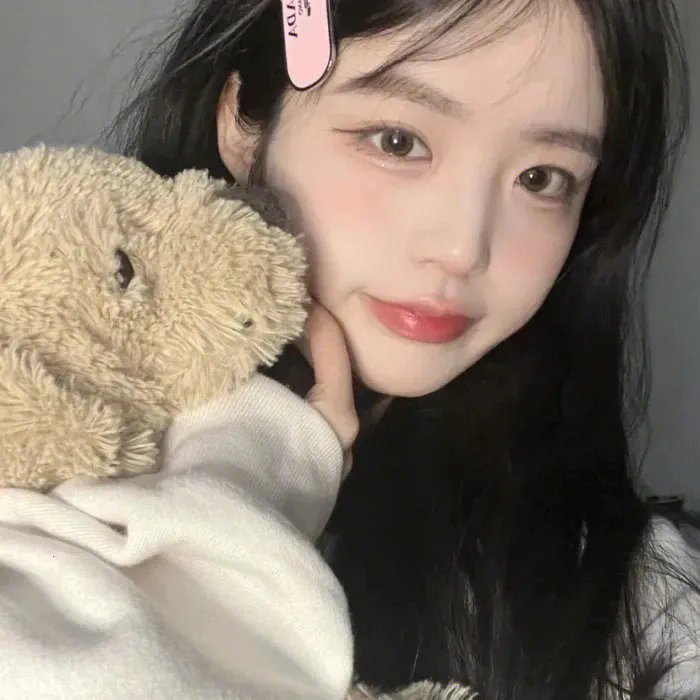 女孩舞步
